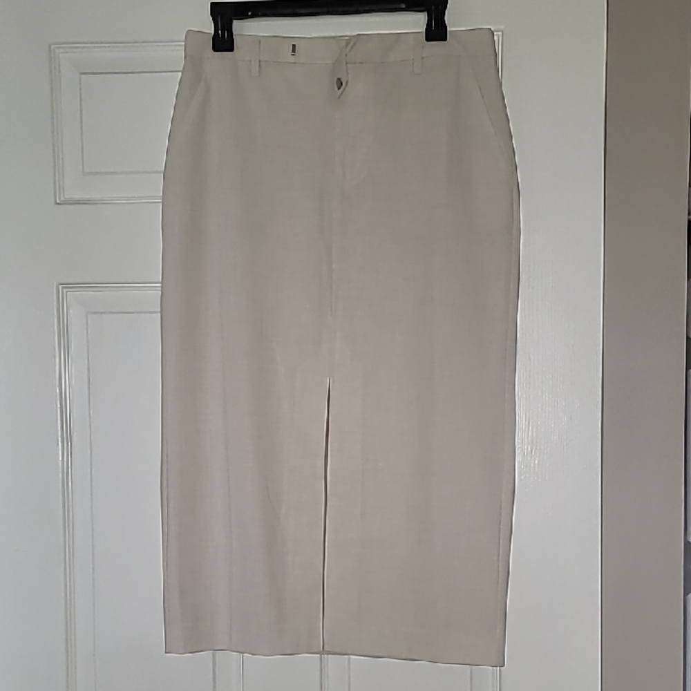 Ann Taylor Cream Maxi Skirt